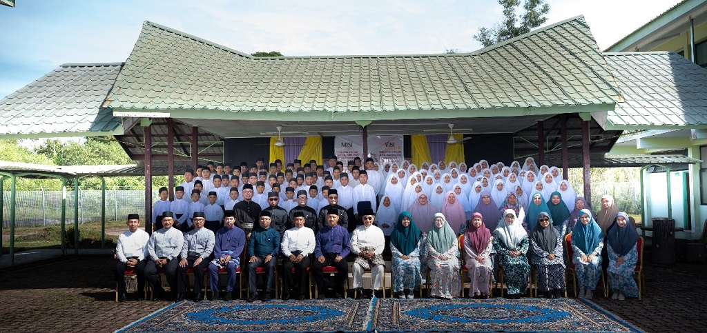 LAWATAN KERJA MENTERI HAL EHWAL UGAMA KE SEKOLAH UGAMA TUMPUAN TELISAI DAERAH TUTONG SEMPENA SESI PERSEKOLAHAN PENGGAL PERTAMA TAHUN 2025